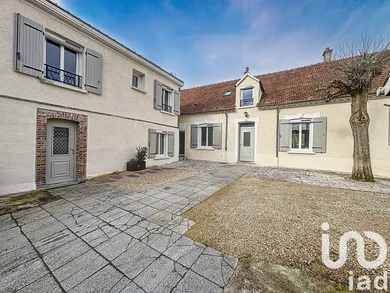 Village house at Vimpelles (77520)