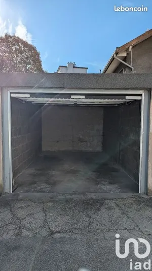 Parking à Grenoble (38100)