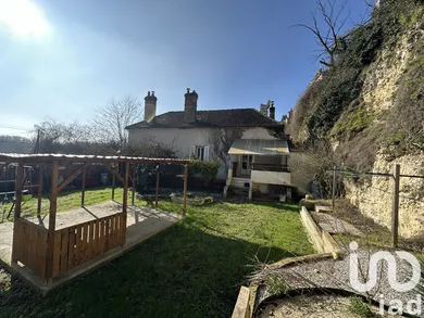 Maison de village à Château-Landon (77570)