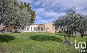 Maison traditionnelle à Sainte-Cécile-les-Vignes (84290)