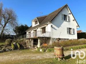 House at Leury (02880)
