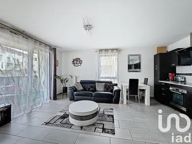 Apartment at Montlhéry (91310)