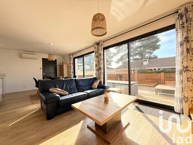 Maison à Sainte-Marie-la-Mer (66470)