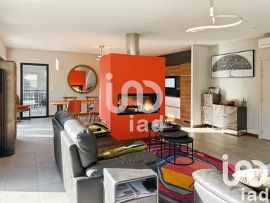 Architectural house at Bagnols-sur-Cèze (30200)