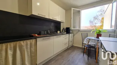 Appartement à Neuville-aux-Bois (45170)