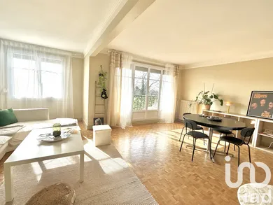 Appartement à Saint-Denis (93200)