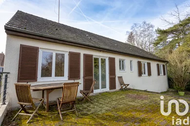 Traditional house at Cély (77930)