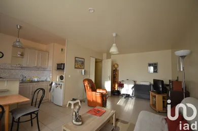 Apartment at Wissous (91320)
