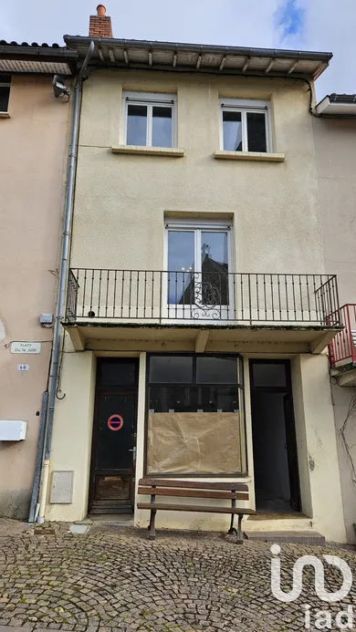 Building at Livinhac-le-Haut (12300)