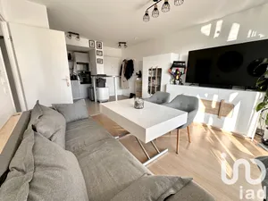 Apartment at Nandy (77176)