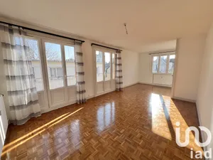 Apartment at Soissons (02200)