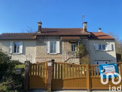 Traditional house at Ressons-le-Long (02290)