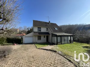 Traditional house at Orsay (91400)