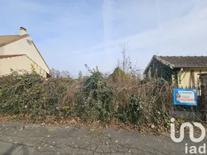 Terrain à bâtir à Saint-Jean-les-Deux-Jumeaux (77660)