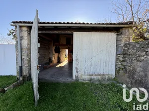 Garage at Arvert (17530)