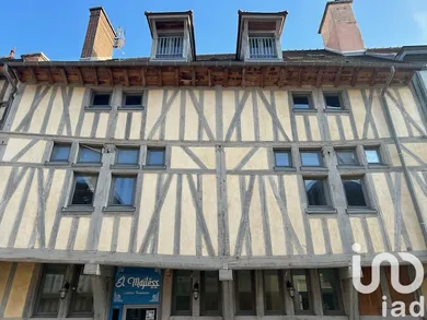 Apartment at Troyes (10000) — 2/12