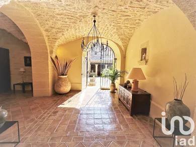 Village house at Uzès (30700)