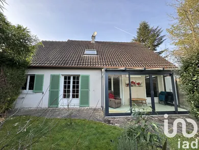 Maison à Bois-le-Roi (77590)