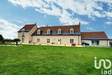 Maison d'architecte à Neuillé-Pont-Pierre (37360)