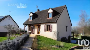 Detached house at Saint-Sauveur-en-Puisaye (89520)