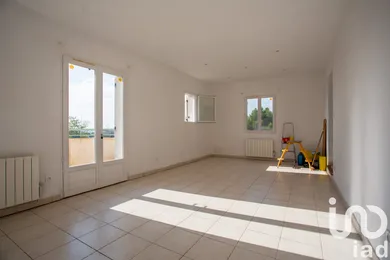 House in Estézargues (30390)