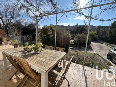 Traditional house in Caumont-sur-Durance (84510)