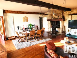 Maison de village à Eymouthiers (16220)