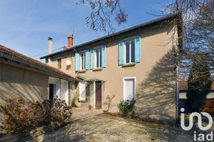 House at Craponne (69290)