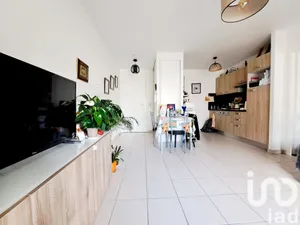 Apartment at Émerainville (77184)