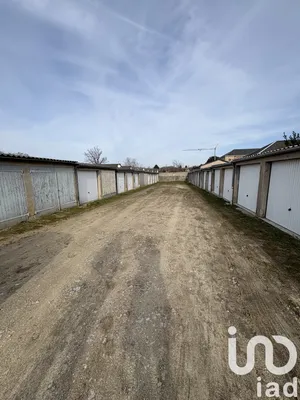 Parking à Vierzon (18100)