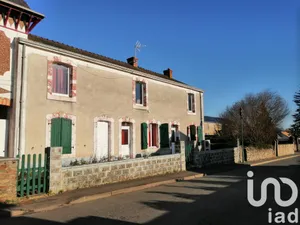 Village house at Rouessé-Vassé (72140)