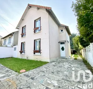 Maison traditionnelle à Montgeron (91230)
