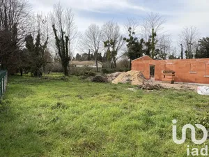 Terrain à bâtir à Villenave-d'Ornon (33140)