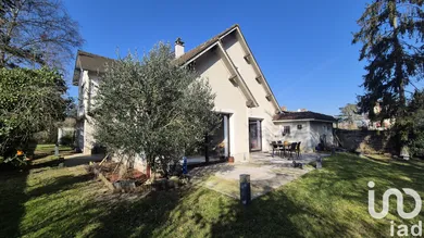 House in La Rochette (77000)