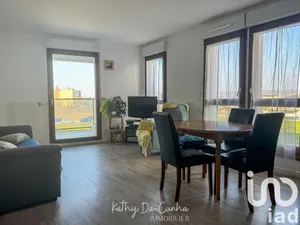 Apartment at Mantes-la-Ville (78711)