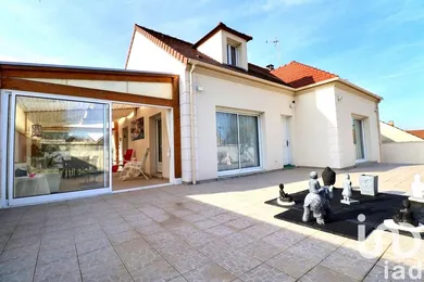 Maison traditionnelle à Claye-Souilly (77410)