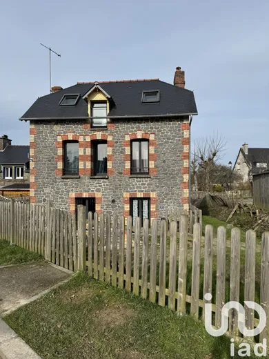 House at Le Tronchet (35540)