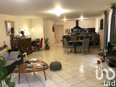 Immeuble à Brantôme (24310)