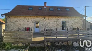 Maison à Sainte-Croix (12260)
