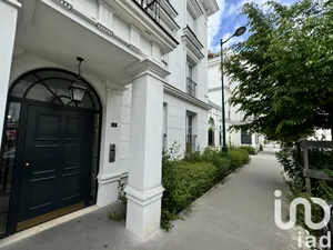 Appartement à Serris (77700)