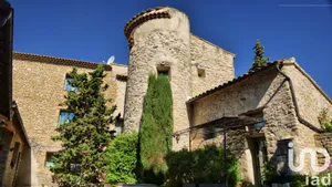 Domaine à La Roque-sur-Pernes (84210)