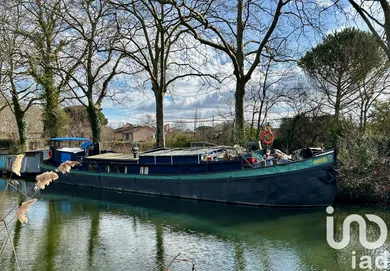 Barge in Ramonville-Saint-Agne (31520)