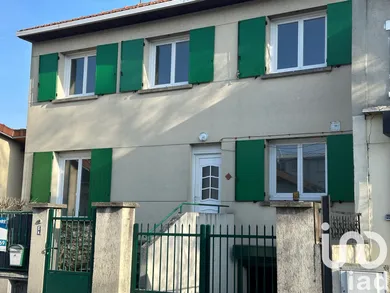 Maison traditionnelle à L'Haÿ-les-Roses (94240)