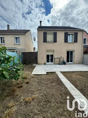 House at Ézanville (95460)