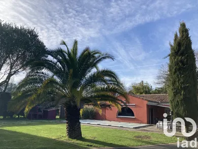 Traditional house at Carignan-de-Bordeaux (33360)