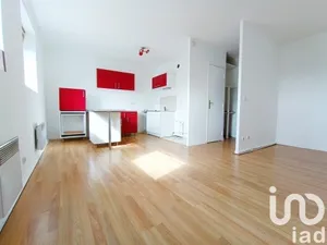 Apartment at Noisy-le-Grand (93160)