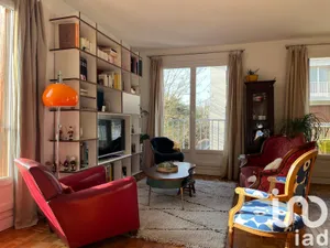 Apartment at Sèvres (92310)