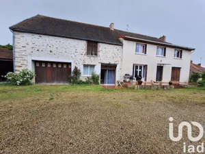 Farm at Pont-sur-Seine (10100)