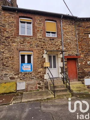 Maison traditionnelle à Deville (08800)