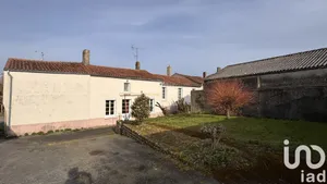 Village house at Saint-Maurice-des-Noues (85120)